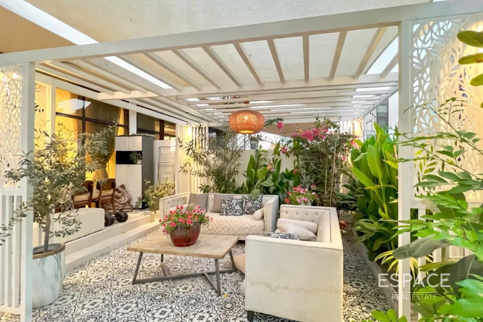 single static gallery