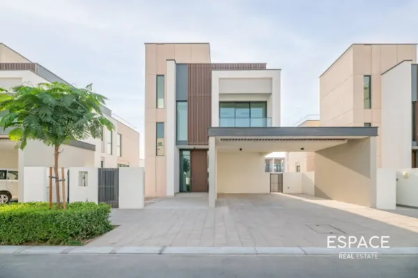 Caya, Arabian Ranches 3, Dubai - Espace