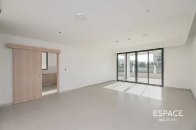 Caya, Arabian Ranches 3, Dubai - Espace