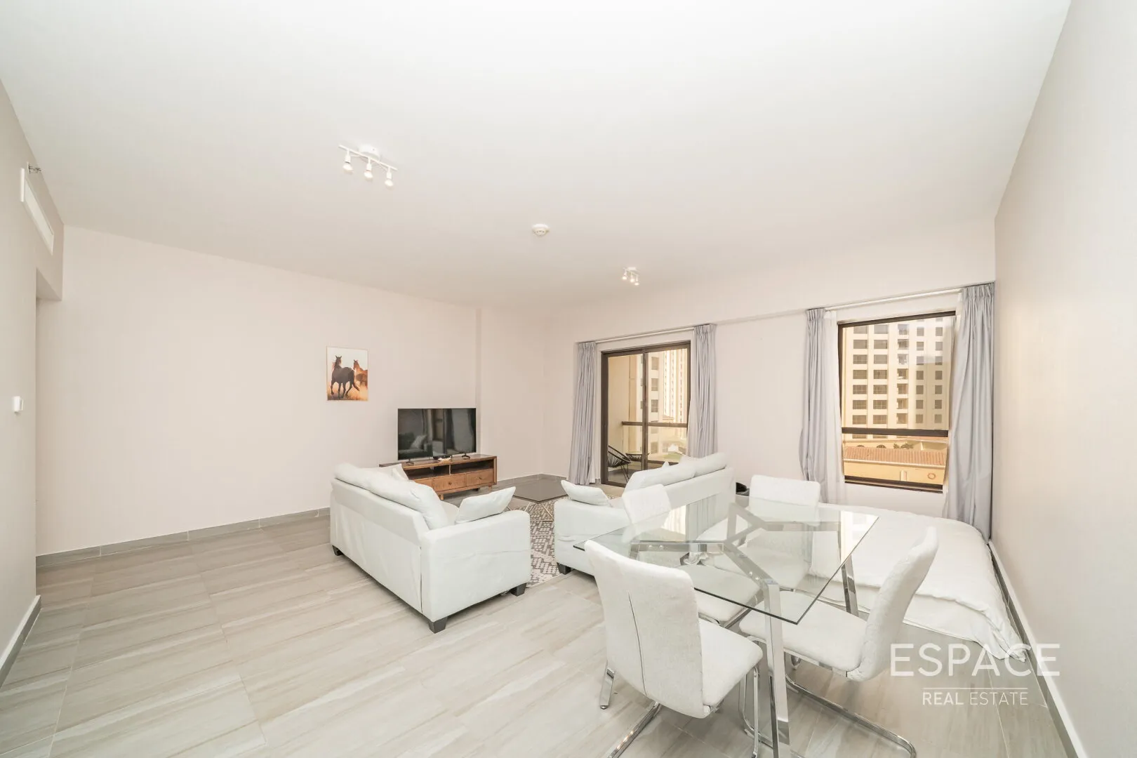 single static gallery