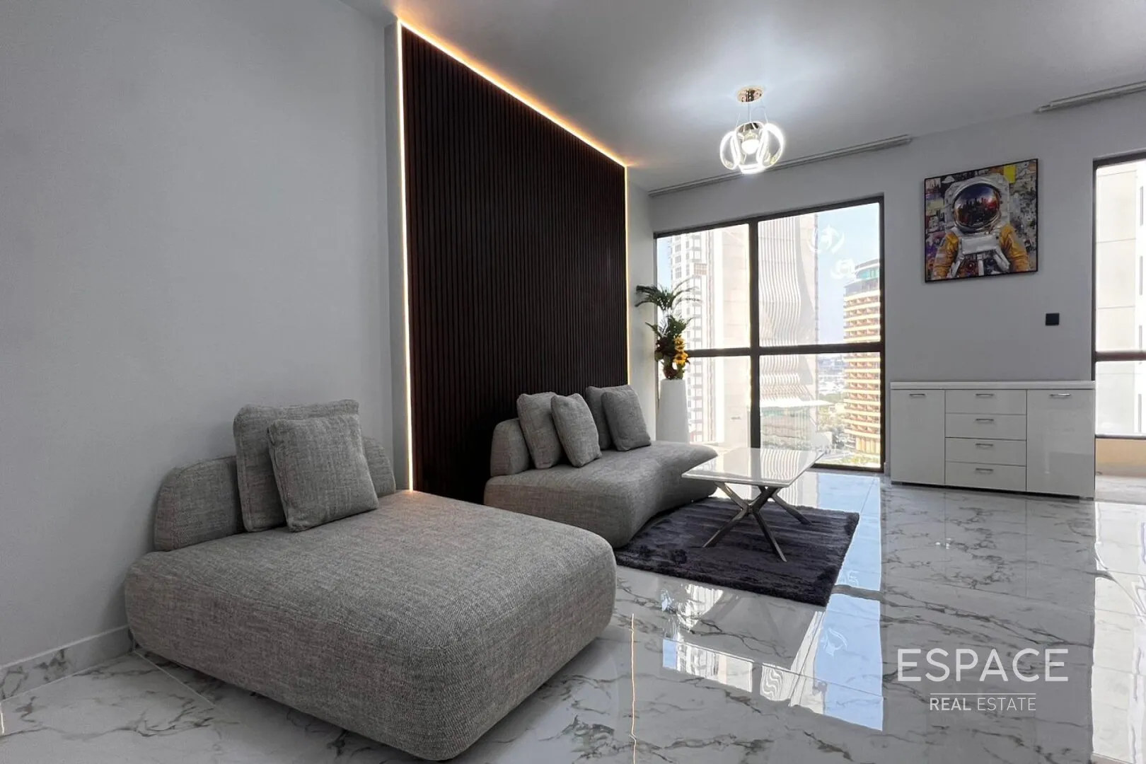 single static gallery