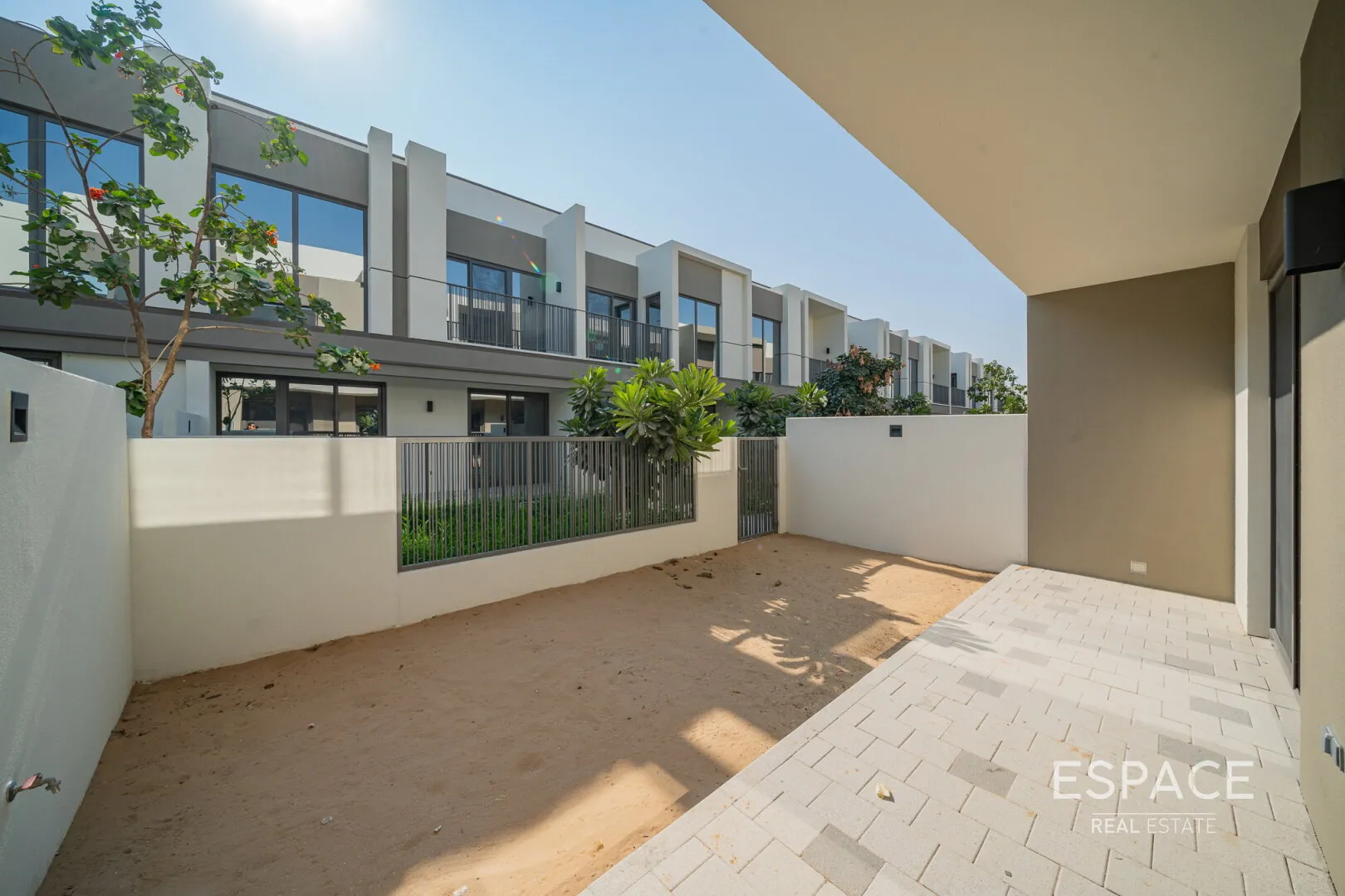 single static gallery