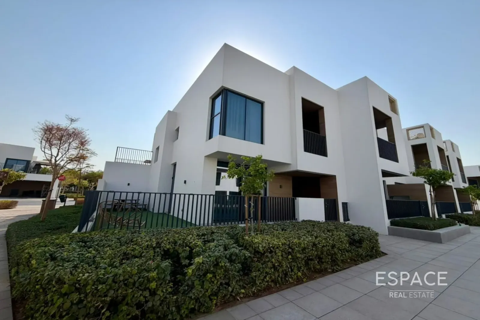 PropertiesGalleryCamera