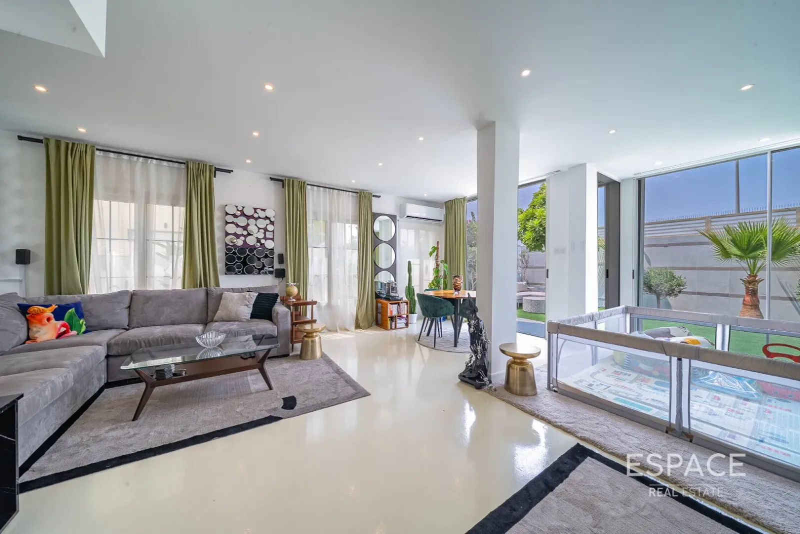 PropertiesGalleryCamera