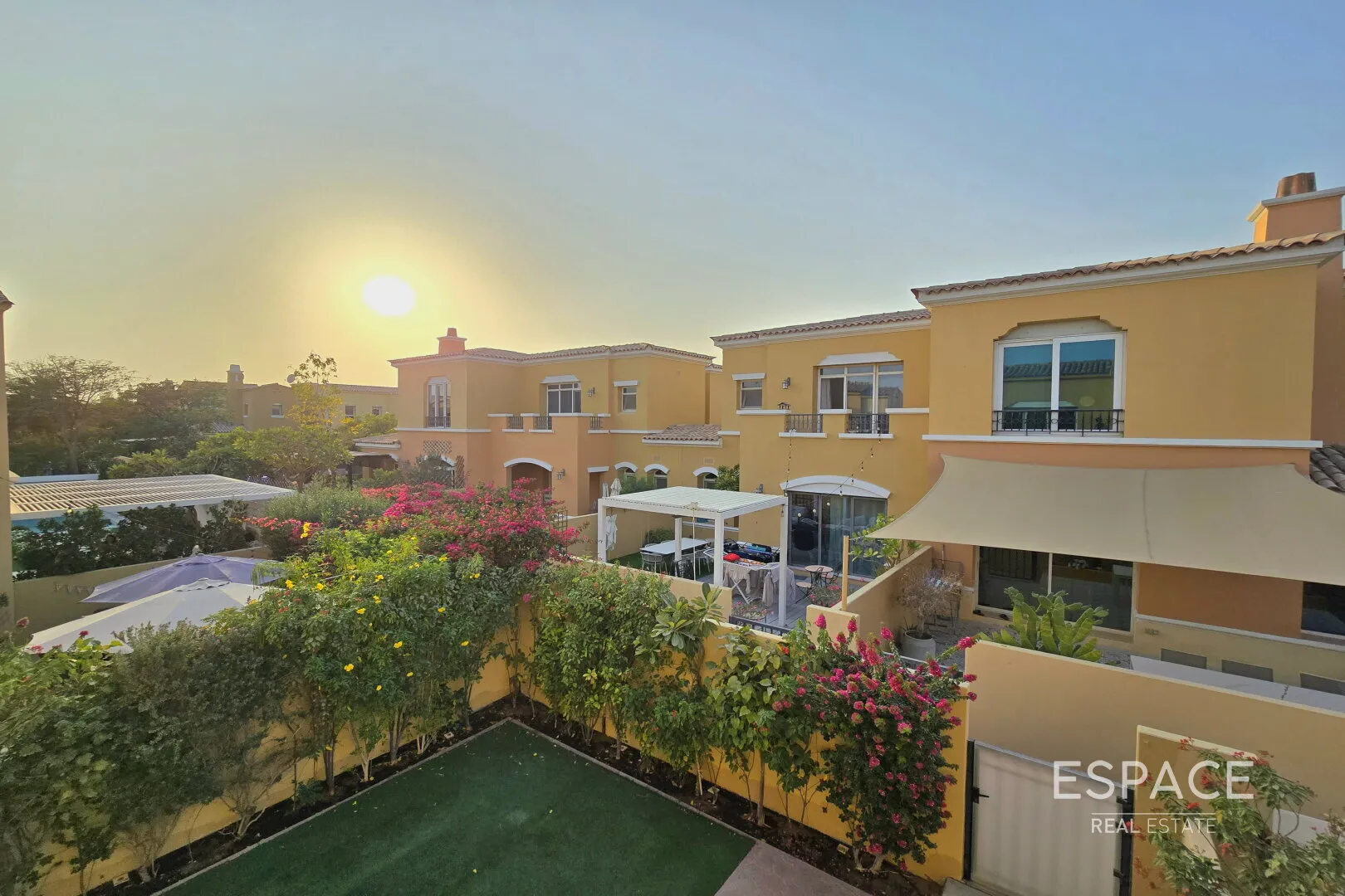 PropertiesGalleryCamera