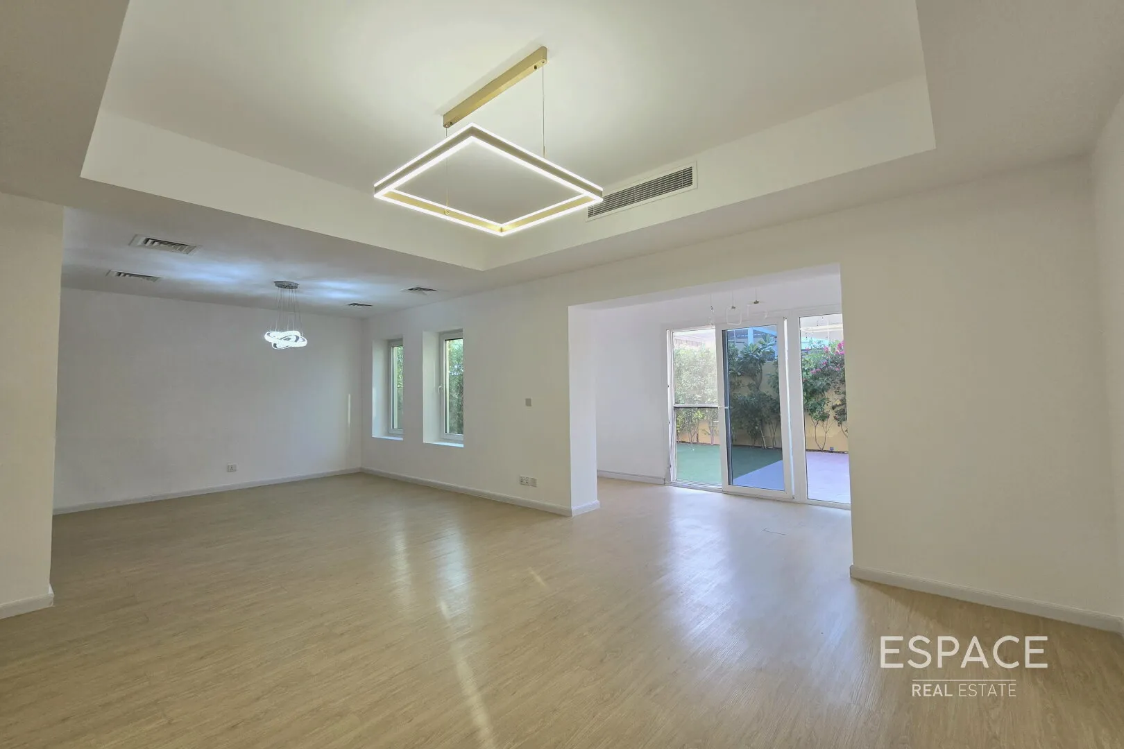 single static gallery