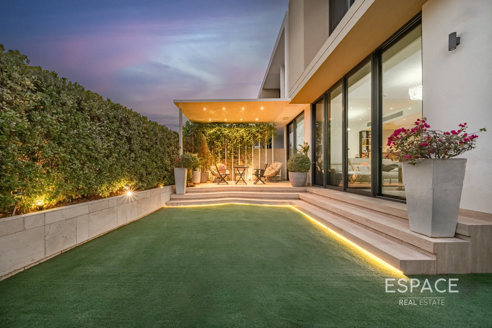 PropertiesGalleryCamera