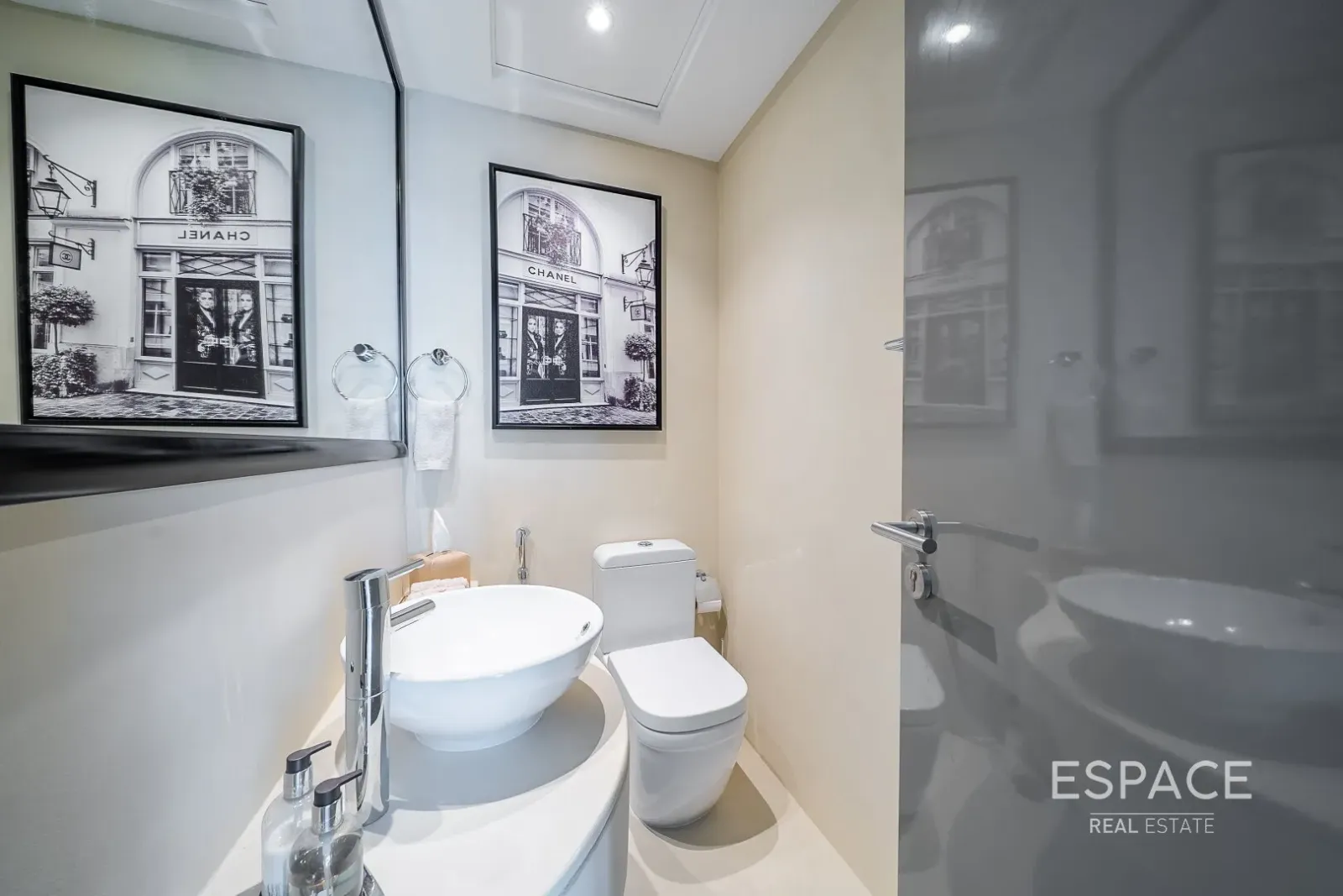 PropertiesGalleryCamera