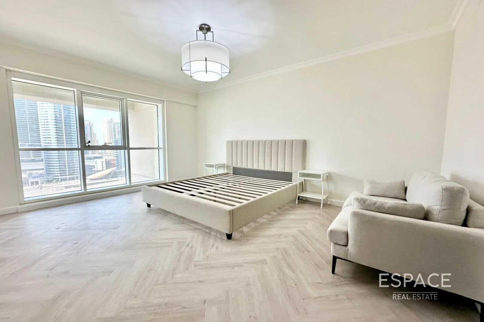 single static gallery