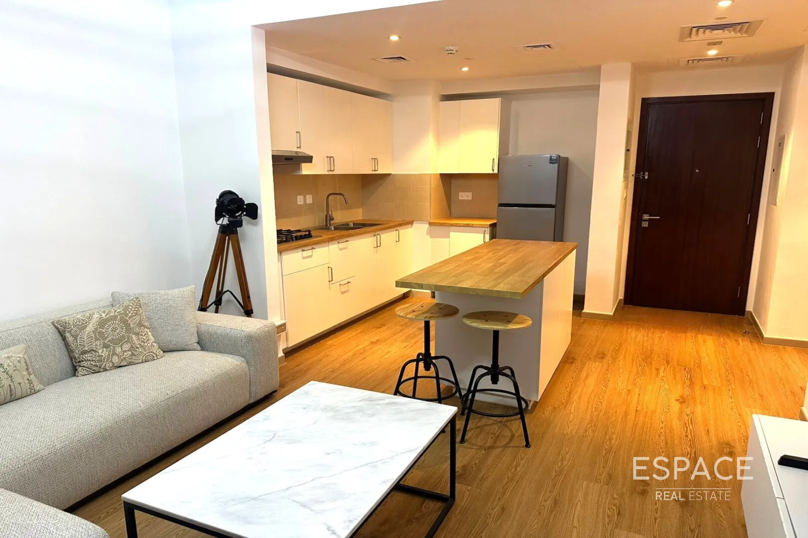 single static gallery