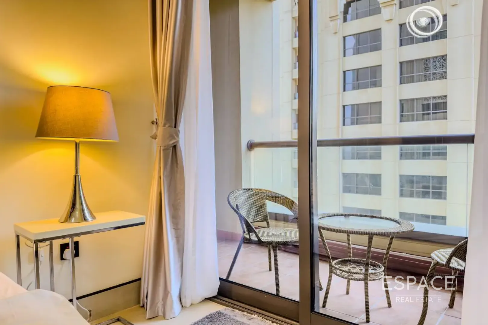 PropertiesGalleryCamera