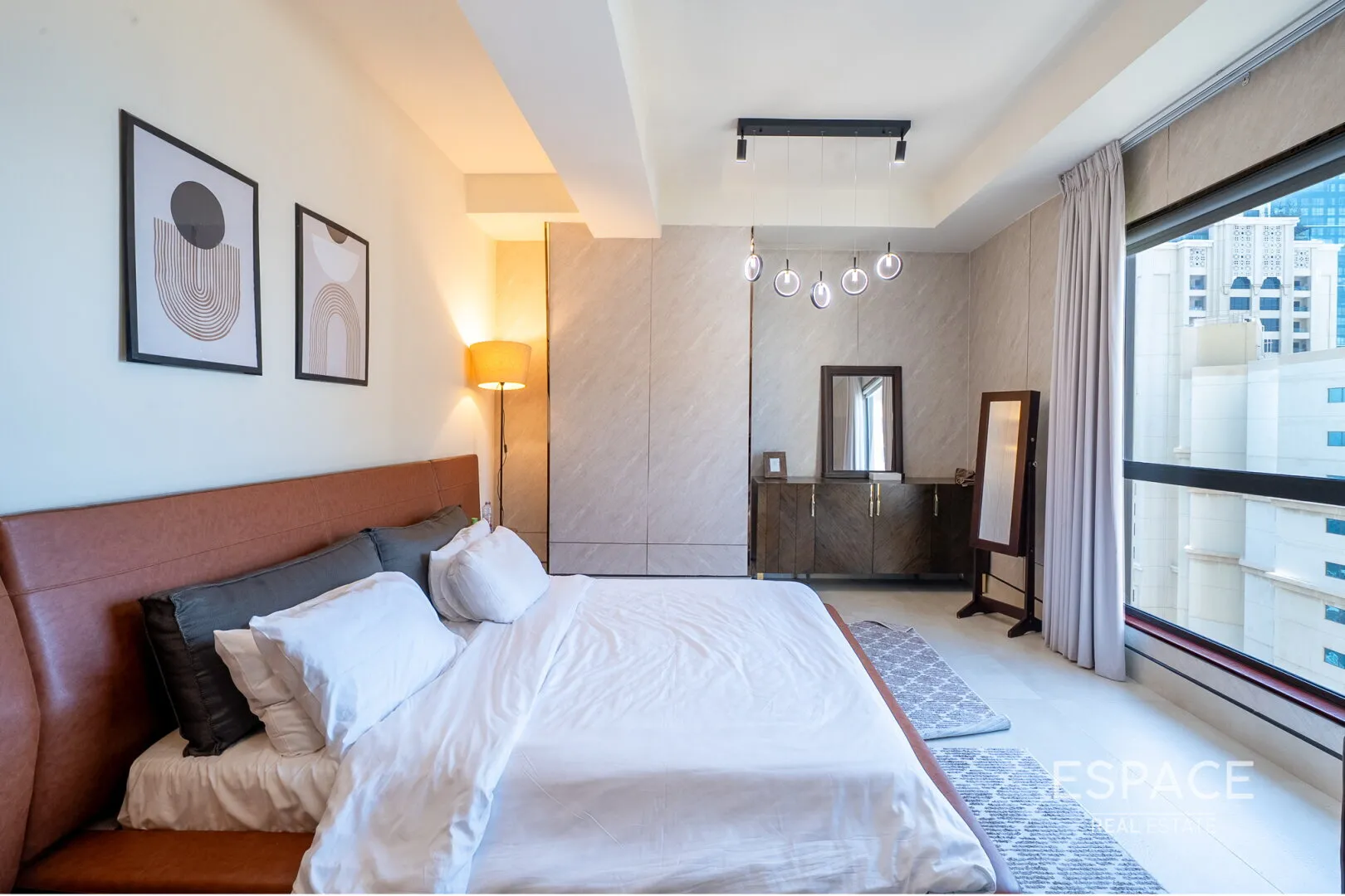 single static gallery