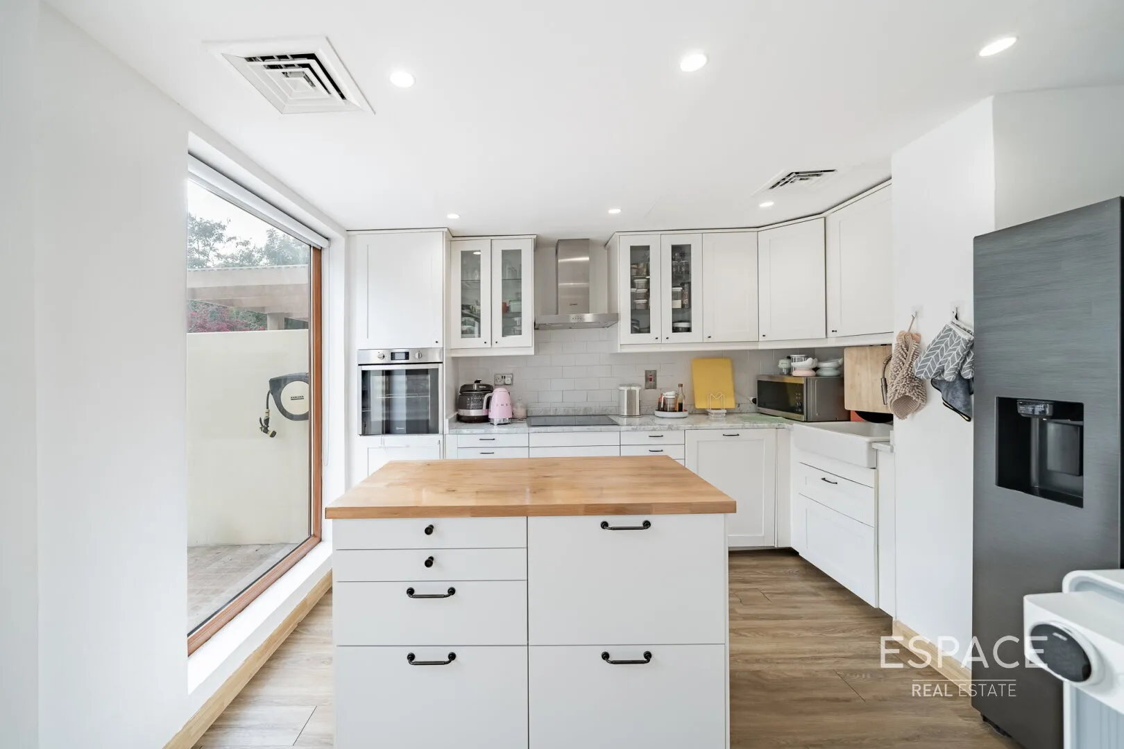 single static gallery