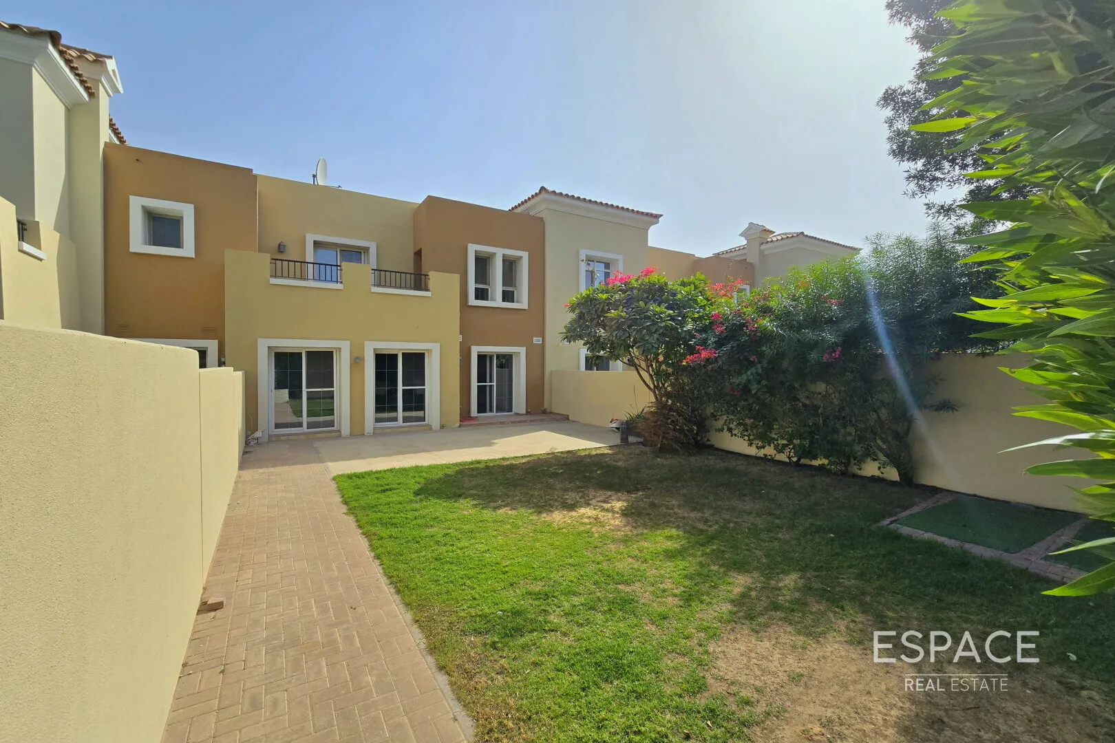 single static gallery