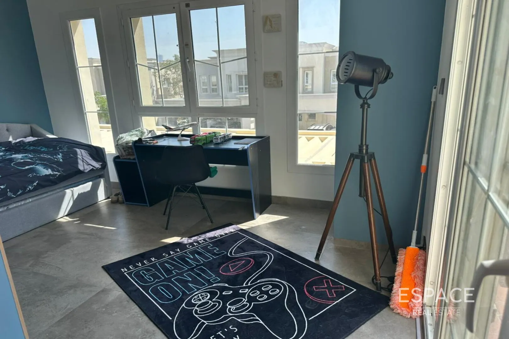 PropertiesGalleryCamera