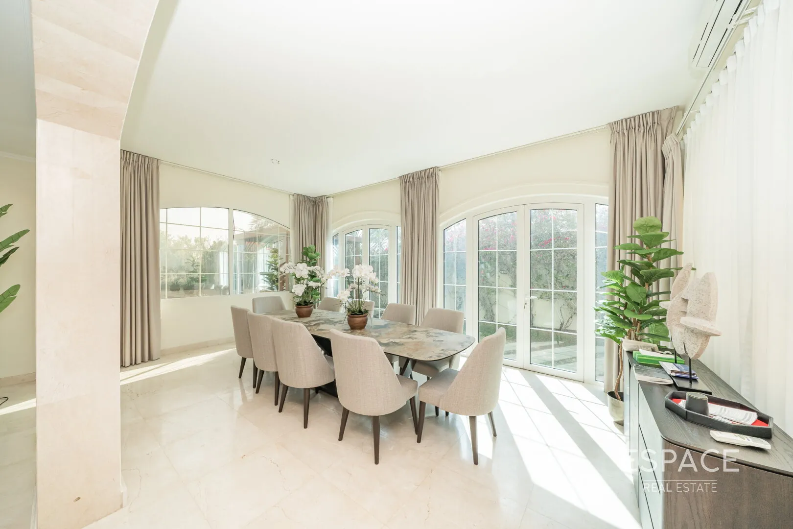 single static gallery