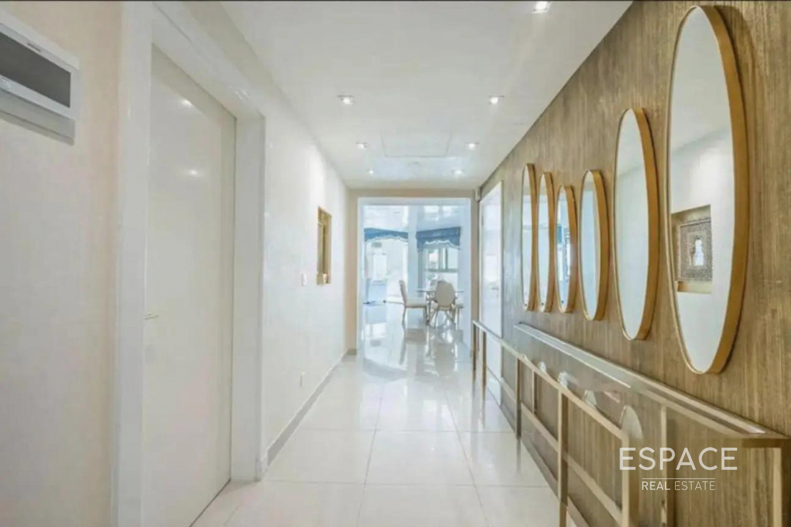 single static gallery