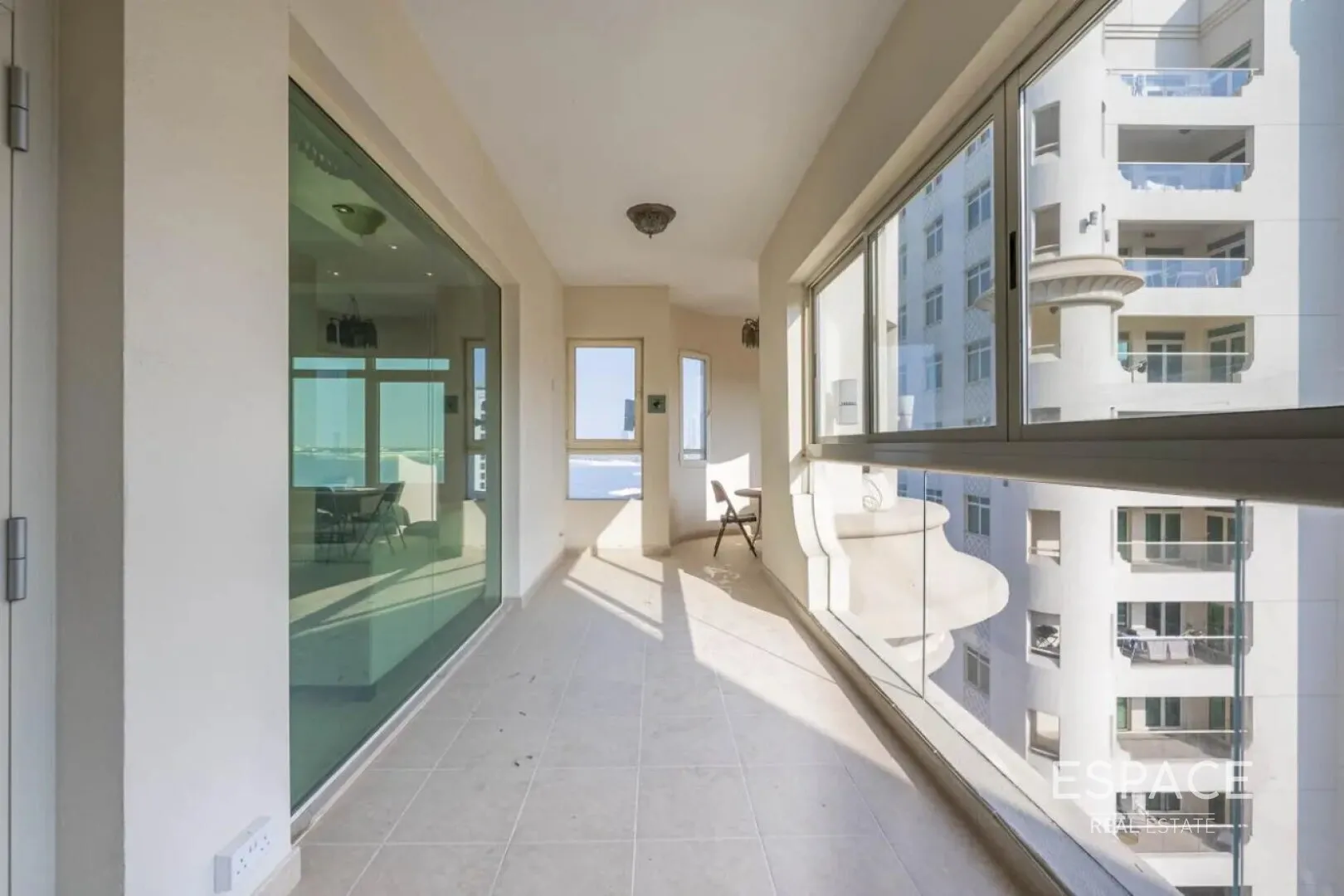 single static gallery