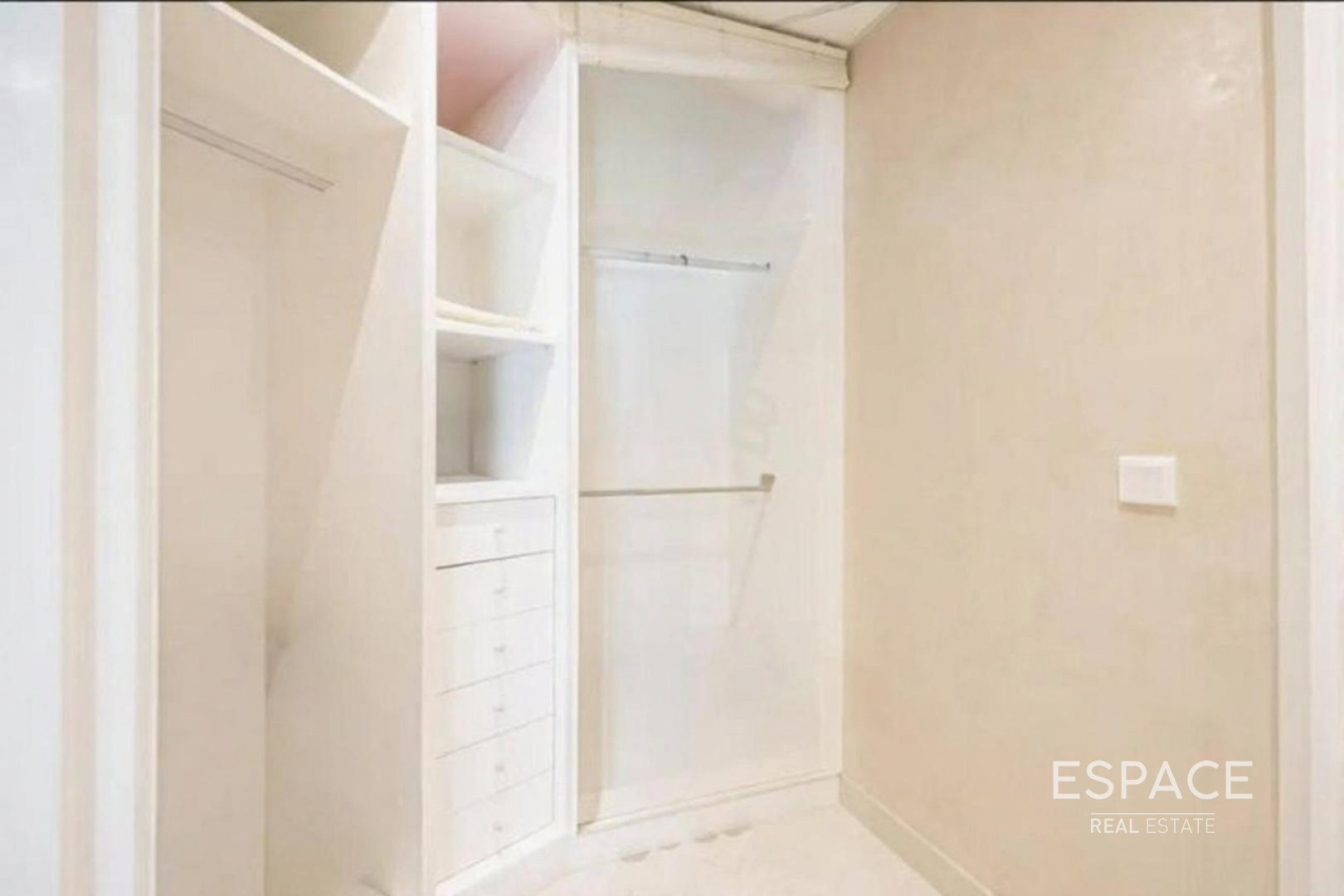 single static gallery