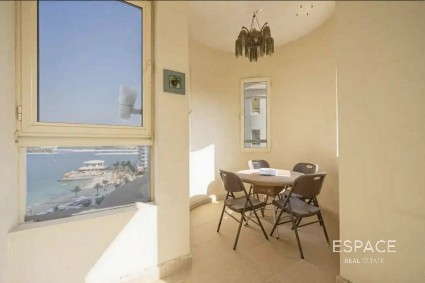 single static gallery