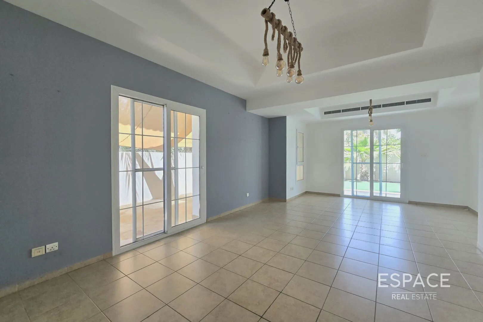 single static gallery