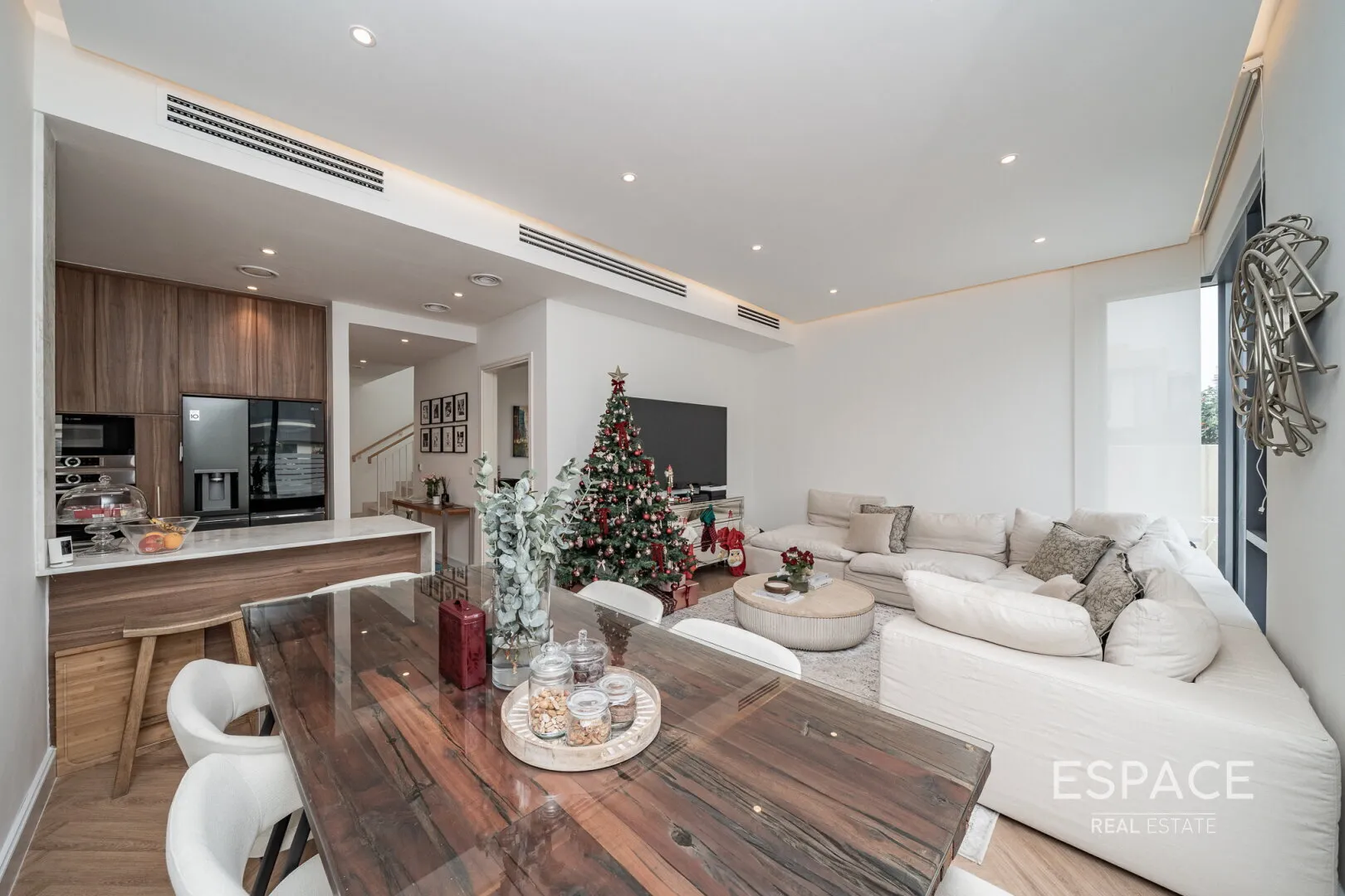 single static gallery