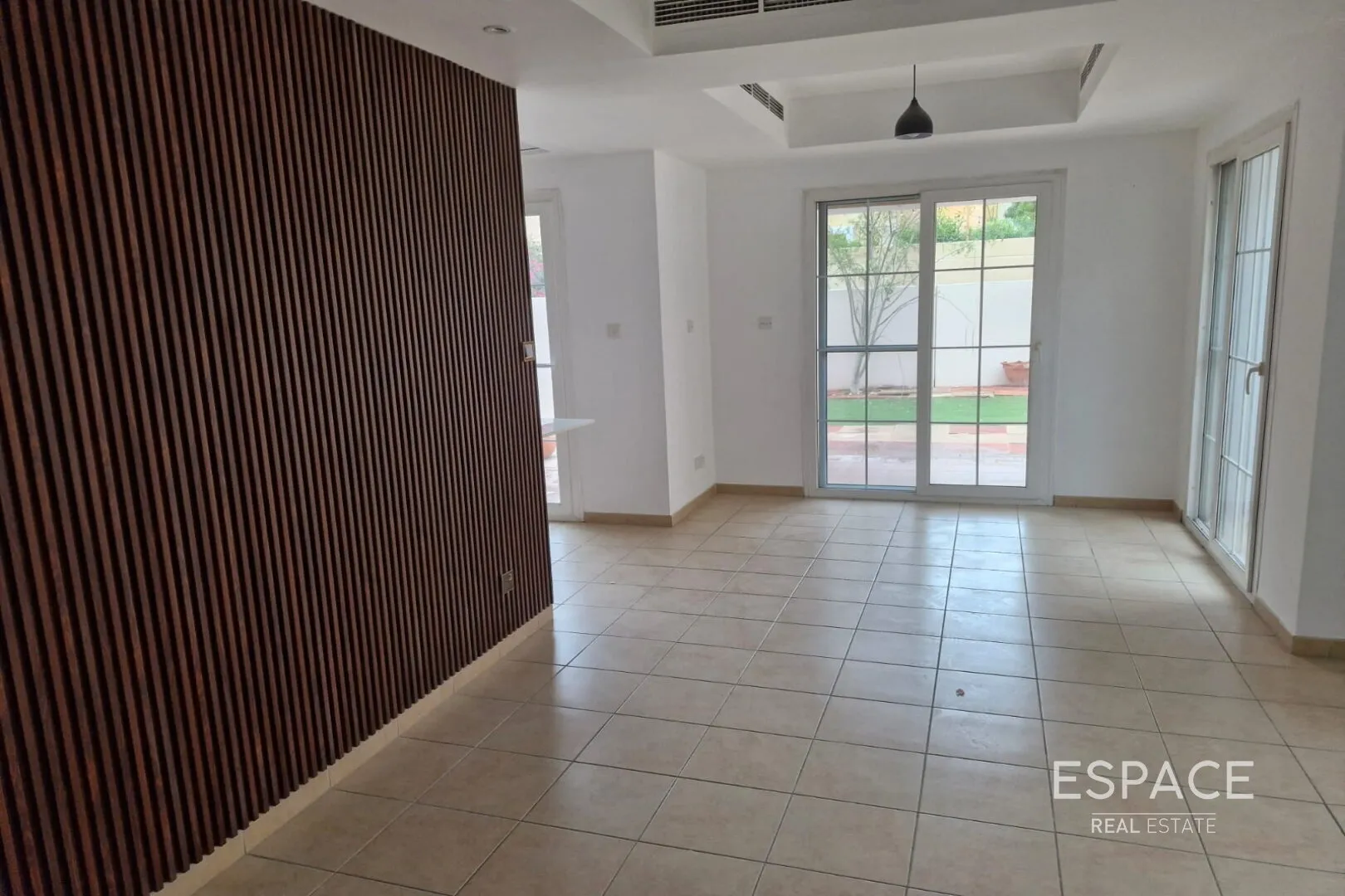 single static gallery