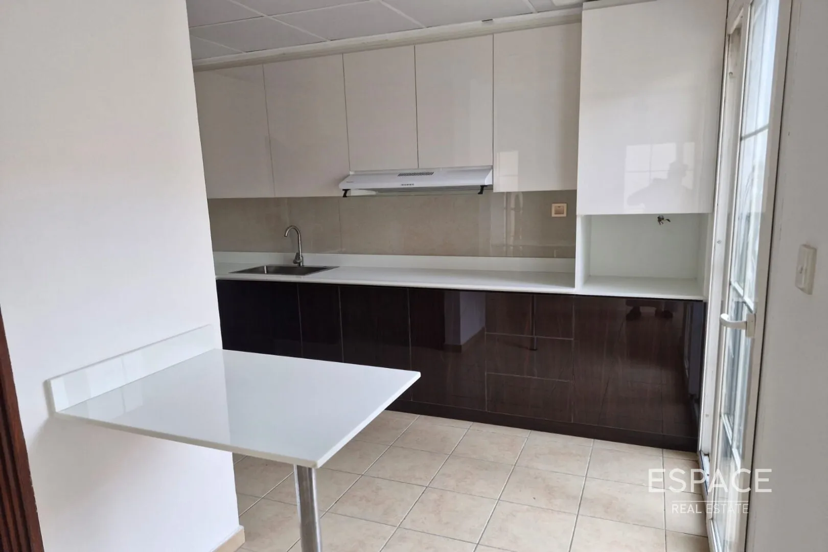 single static gallery