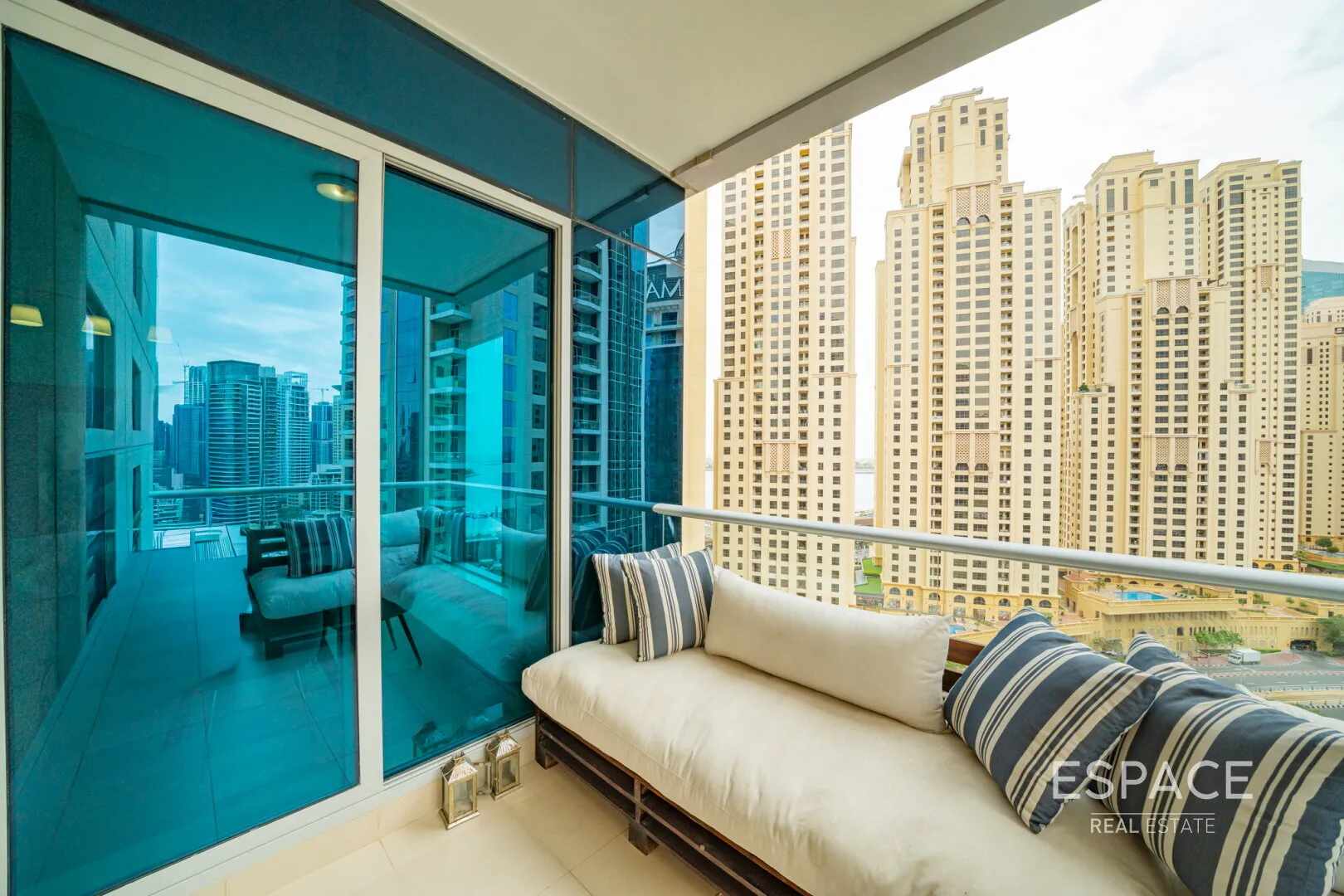 single static gallery