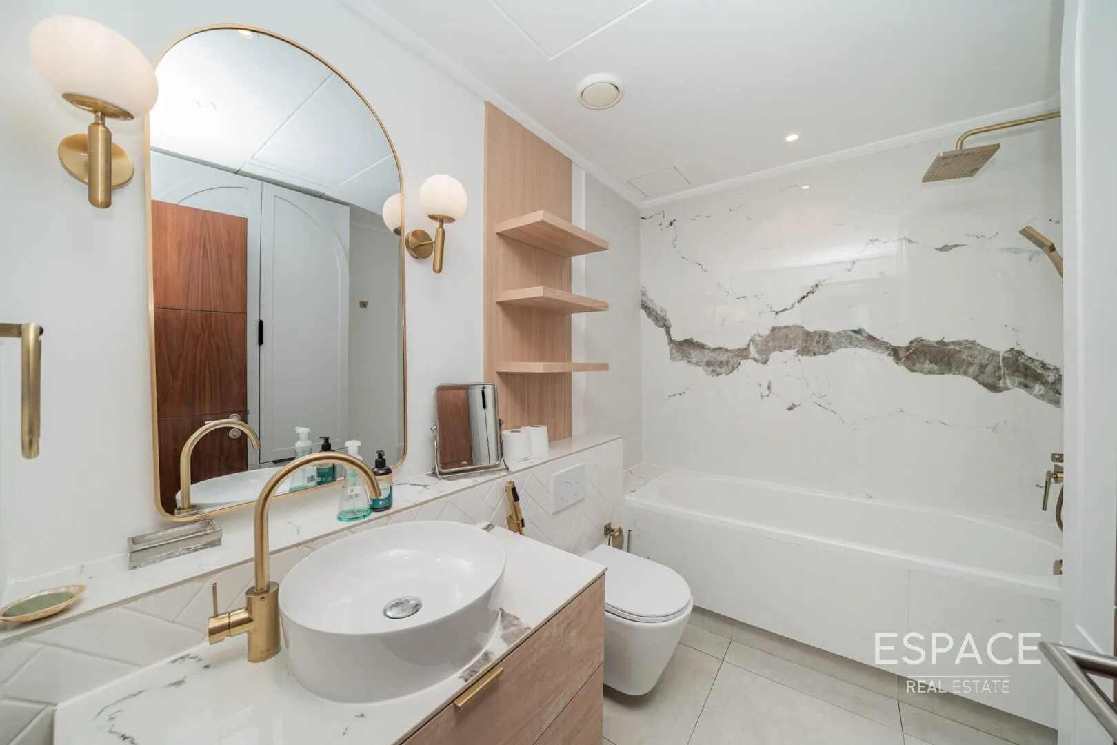 single static gallery