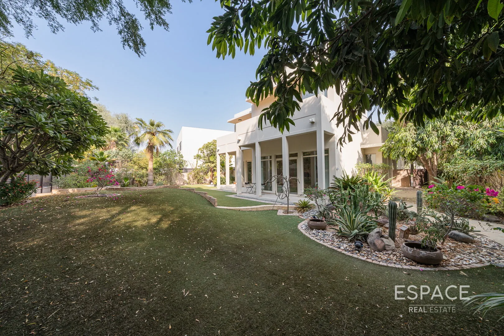 single static gallery