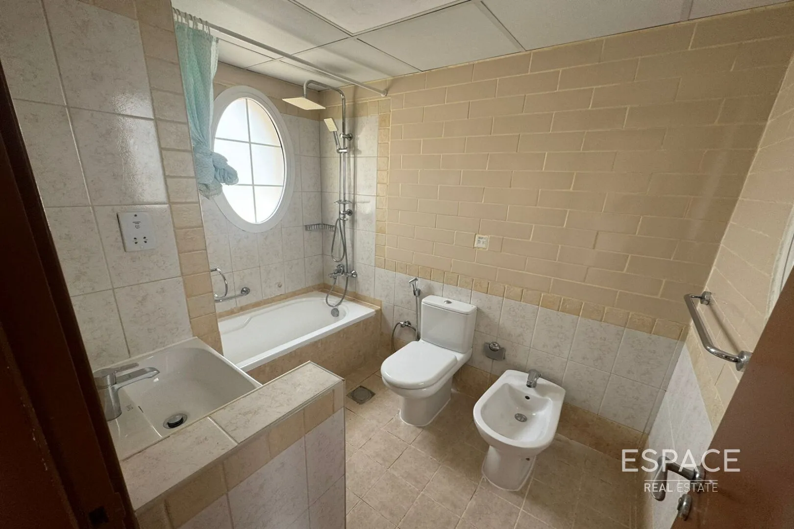 PropertiesGalleryCamera