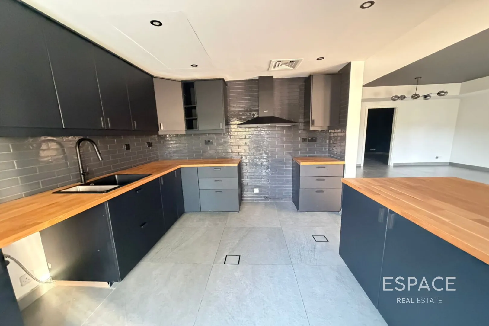 single static gallery