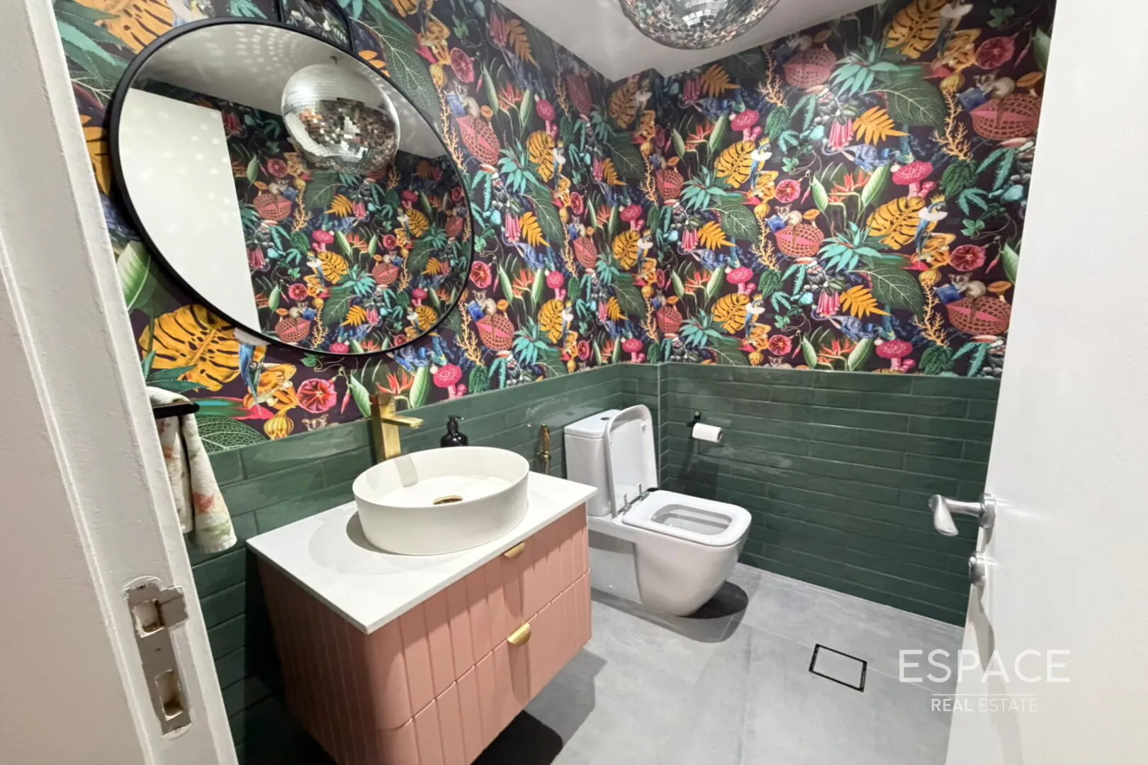 PropertiesGalleryCamera