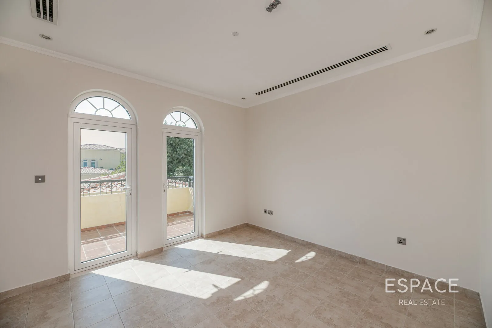 single static gallery