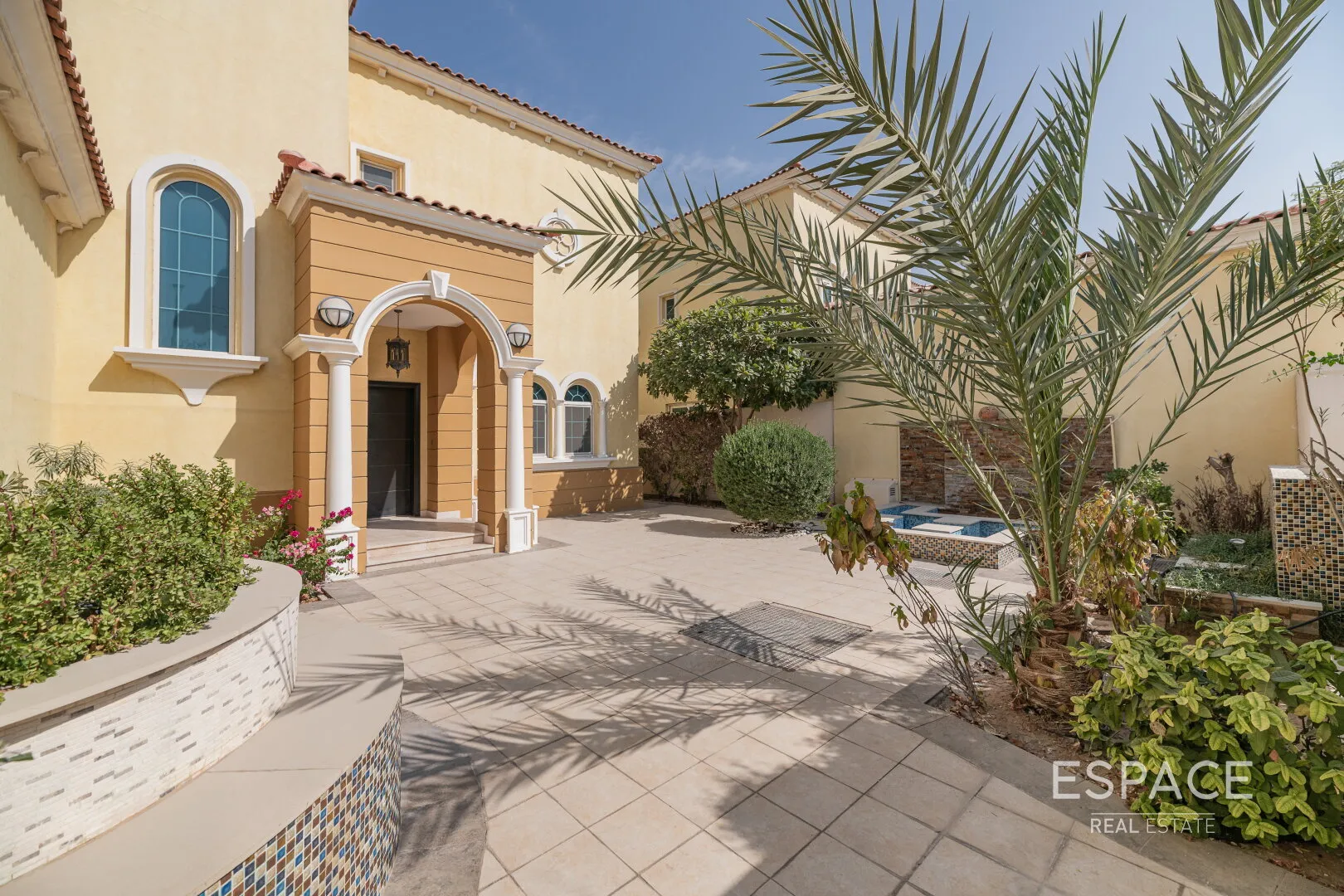 PropertiesGalleryCamera