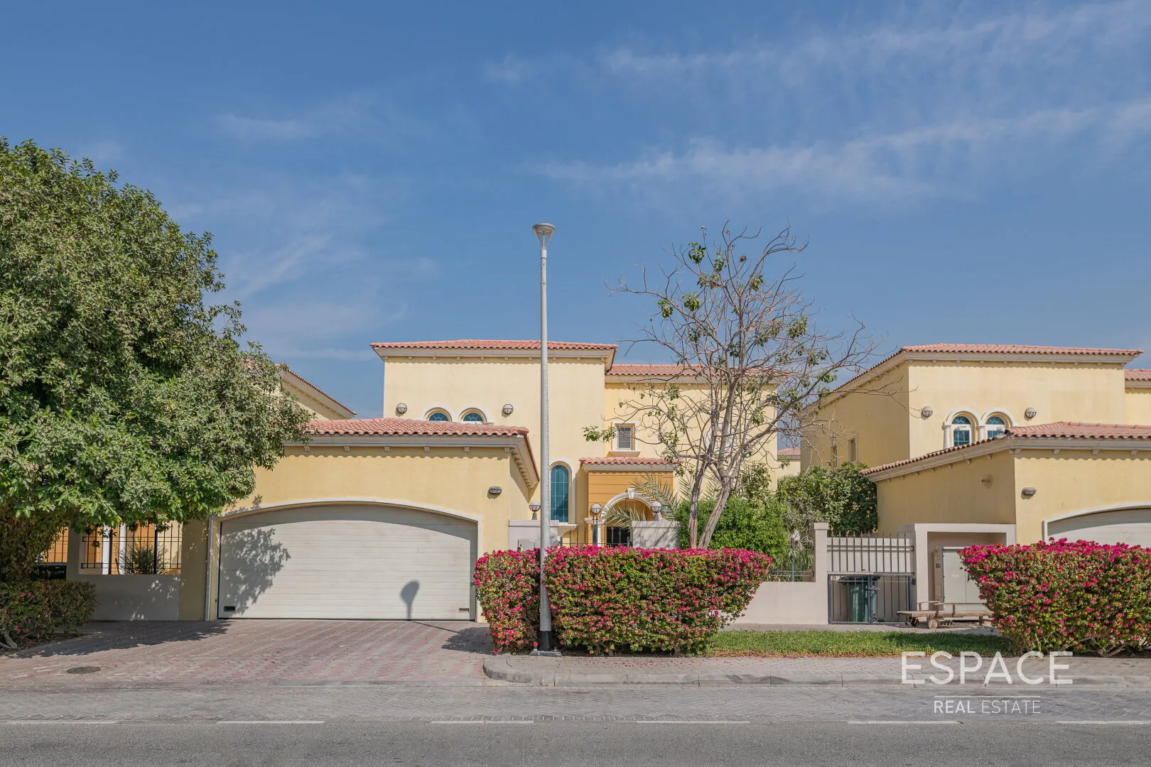 PropertiesGalleryCamera