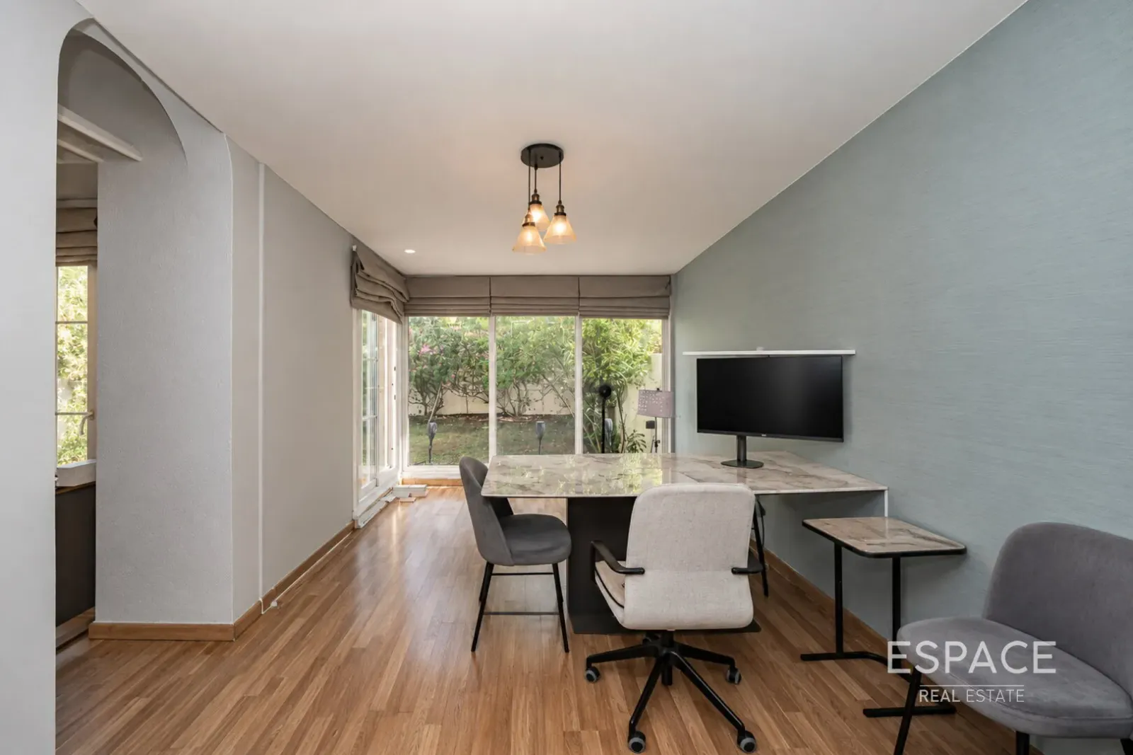 PropertiesGalleryCamera