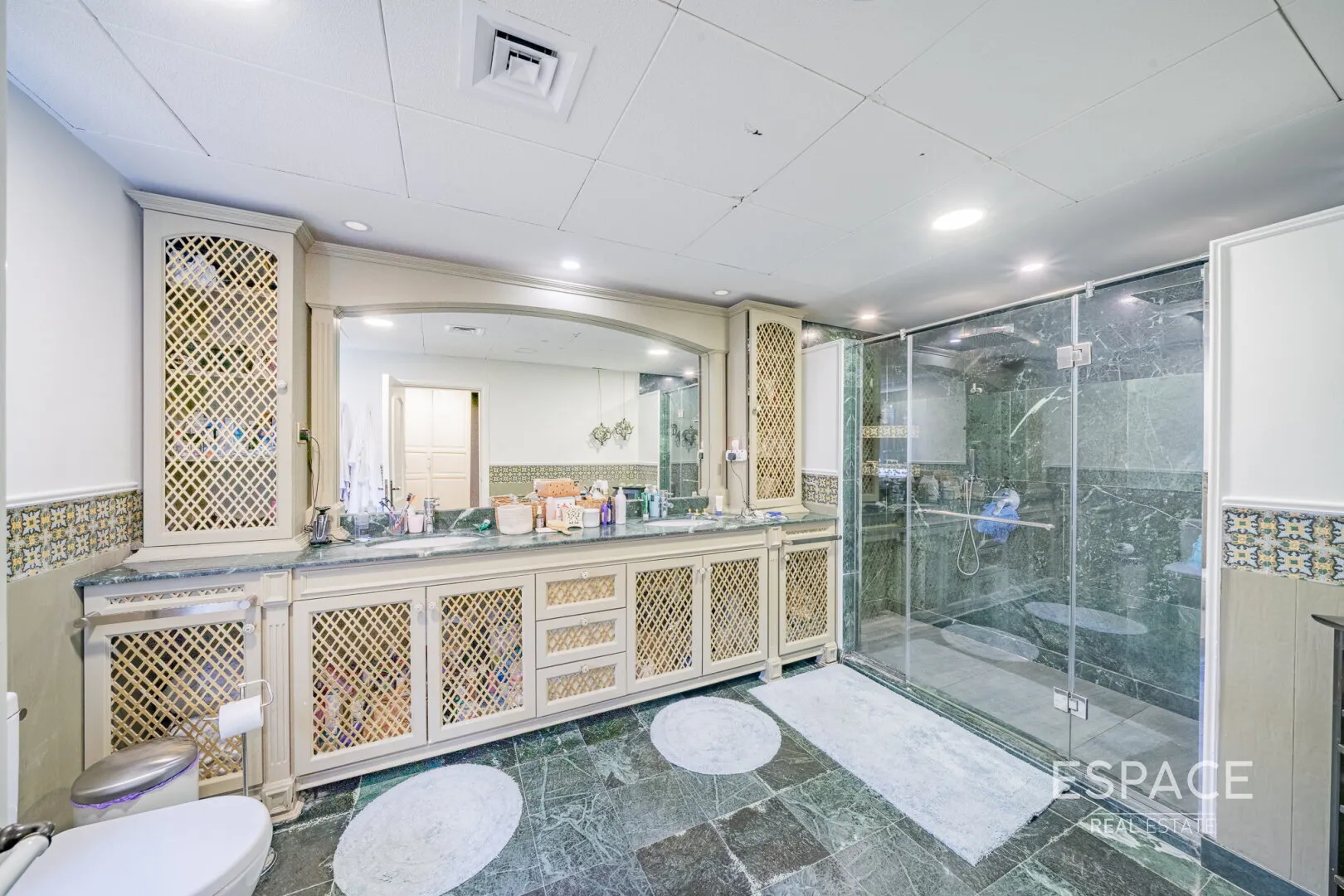 PropertiesGalleryCamera