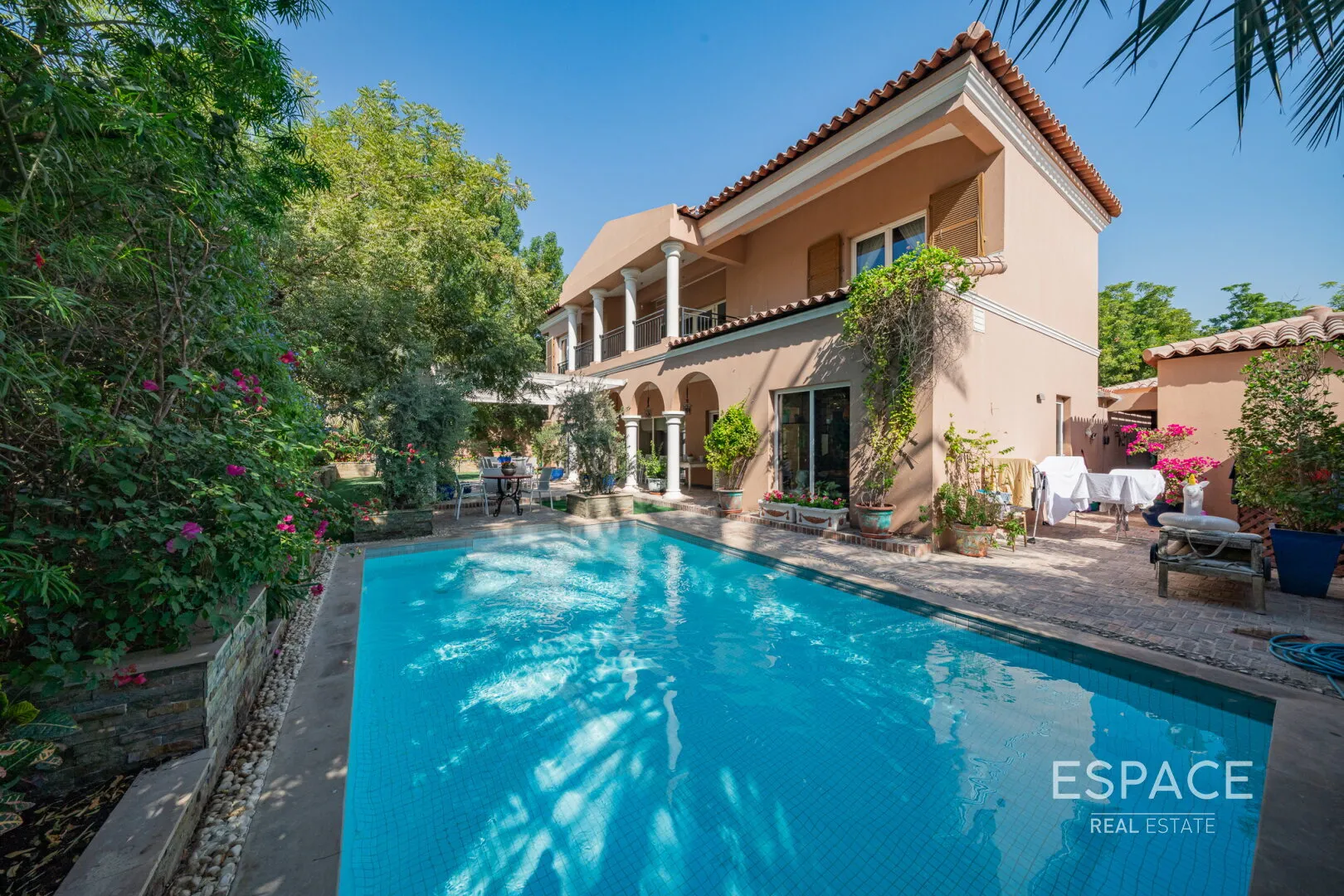 single static gallery