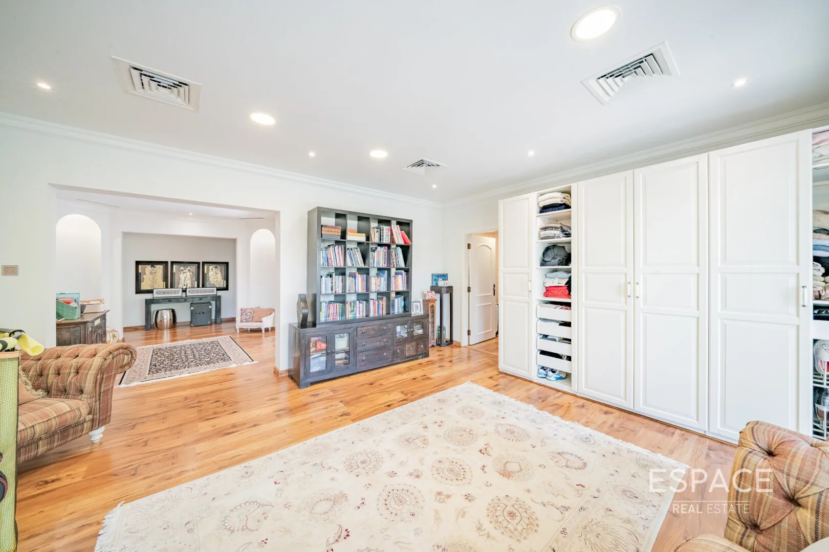 PropertiesGalleryCamera