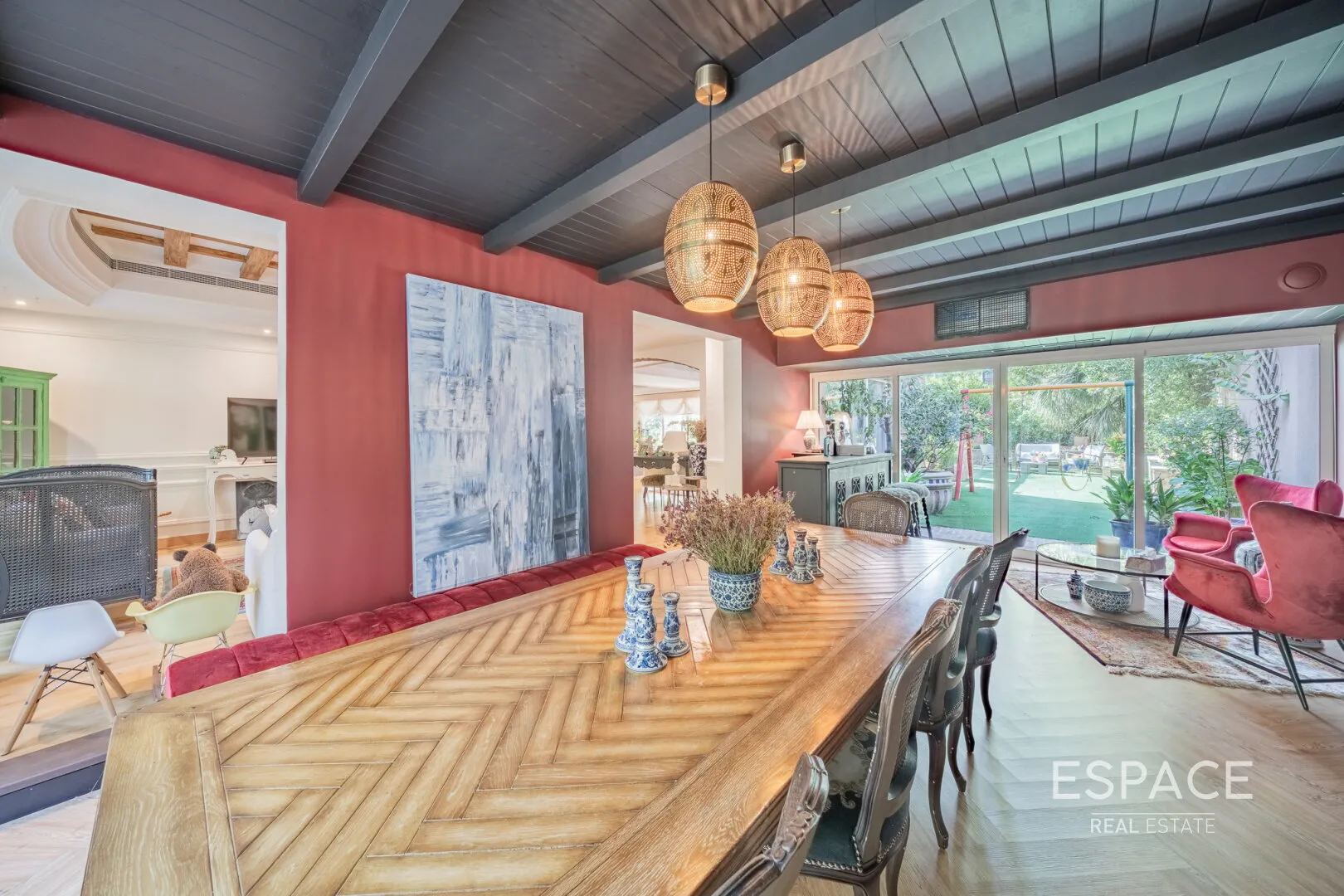 PropertiesGalleryCamera