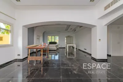 Meadows 9, Meadows, Dubai - Espace