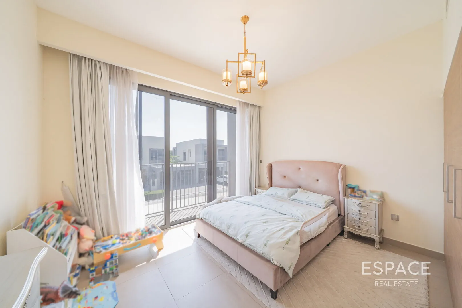 single static gallery