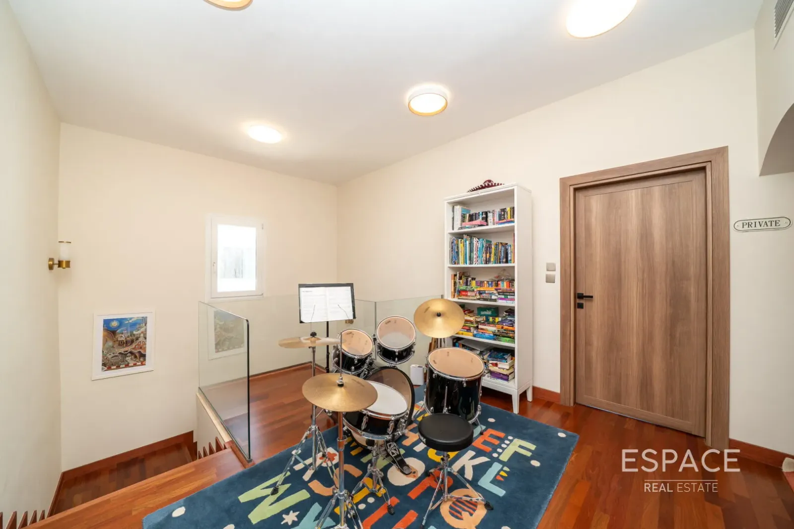 PropertiesGalleryCamera