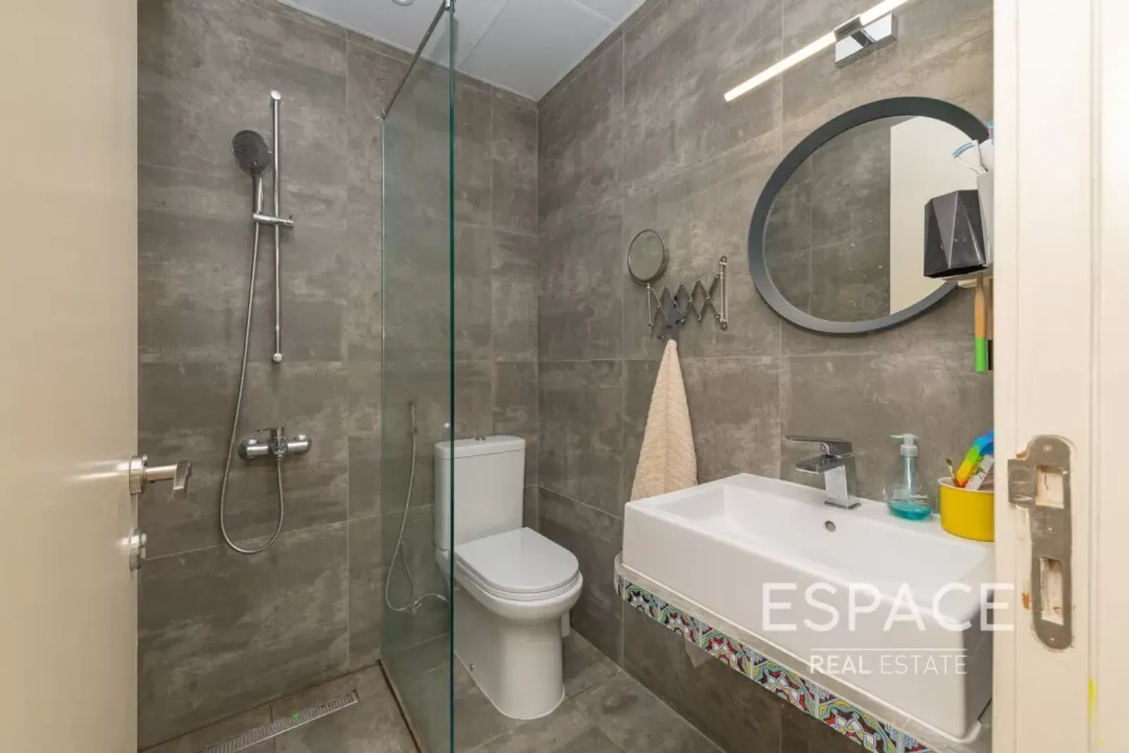 PropertiesGalleryCamera