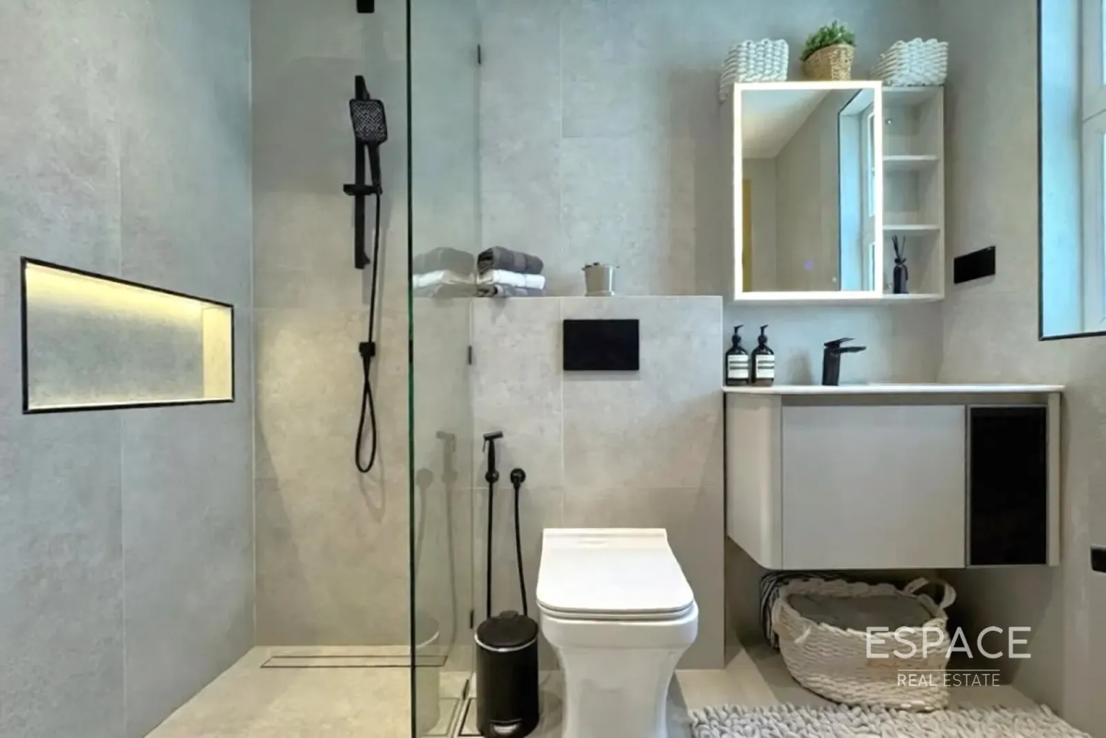 PropertiesGalleryCamera