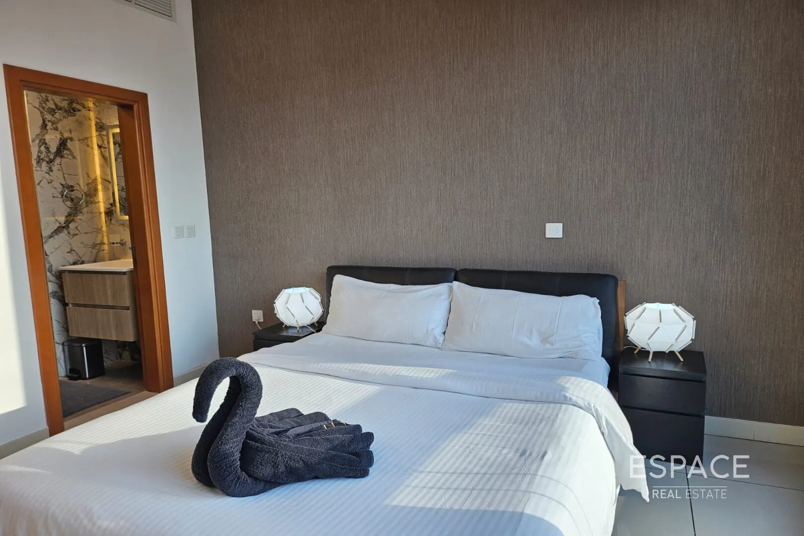 single static gallery