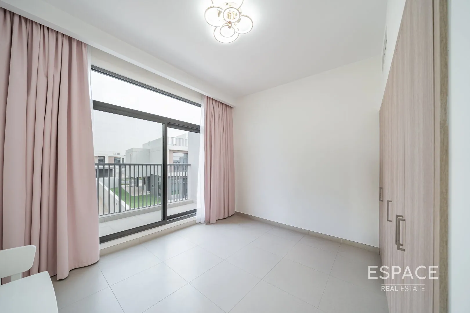 single static gallery