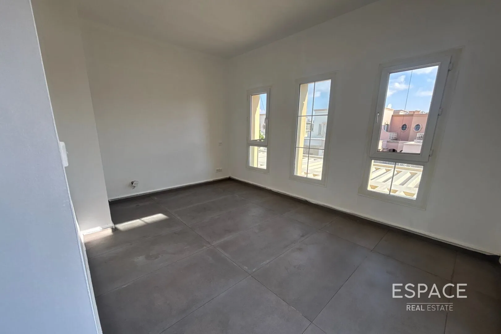 single static gallery